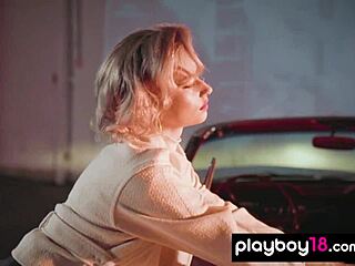 Muse Polina reveals her tits and pussy