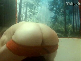 Tranny 881 Riding Dildo, Likes Her Ass