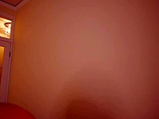 Discover a cute Russian babe from USA sharing beautiful moments on webcam