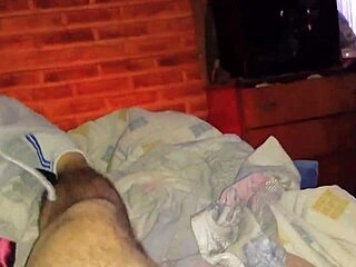 Paula casually sucked on the dick in a simple setup.