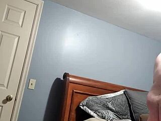 Marilyn Masturbates with Her Vibrator Intensely