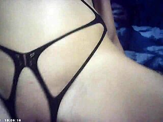 italian machine vs brunette babe