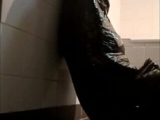 Sophie La Larve Slave Ultima Mummification and Blowjob