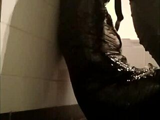 Sophie La Larve Slave Ultima Mummification and Blowjob