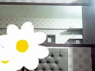 Selingkuh Sama Ibu Sambung Di Kamar Koss