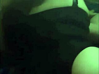 Doña Mary Gives Rich Bounces on Ass in Mexican Gym Lick Video