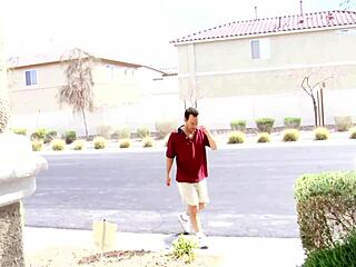 Mature Fucker Enjoys Quickie Passion