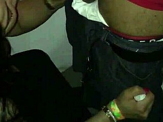 Whoa, Ladysexy, blow that random guy now!