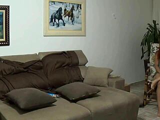 Amateur Brazilian Group Invites Friends Vanessa Melo Leticiaxxx2 For Wild Suruba Action