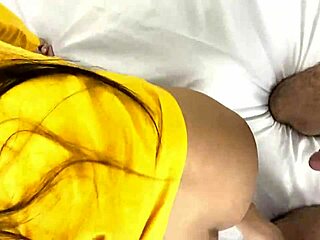 Latina couple enjoys intense ass play and squirting online 😏🍑