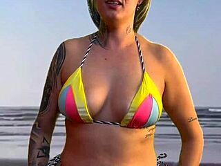 hey, i made the beach waiter super hard by letting him feel my wet pussy and big ass