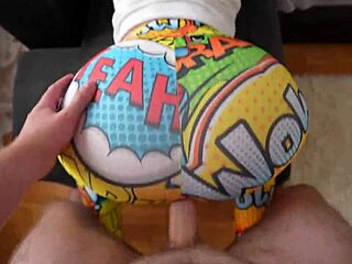 caught curvy amateur masturbating and bent over her in tight leggings on juicy ass