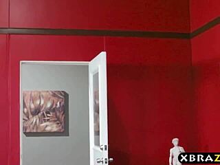 Headhunter persuades as latina milf with big curves