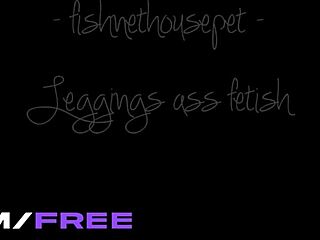 Black leggings tease with jiggly big ass worship and velvety touch in solo.