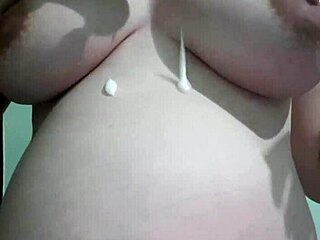 personal-error i feel so horny massaging this pregnant blonde milf in lingerie with natural tits