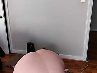 sexy bbw performs naked yoga in early morning