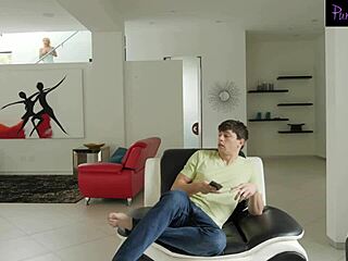 Laura Bentley enjoys big cock creampie in missionary and doggystyle