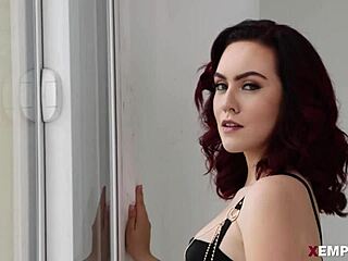 Freya Parker and Vanna Bardot Can't Hold Back! Watch Their Intense Lesbian Scissoring and Kissing Session Explode With Passion!