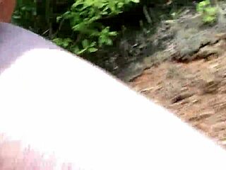 Why is this outdoor clit licking session so intense?!