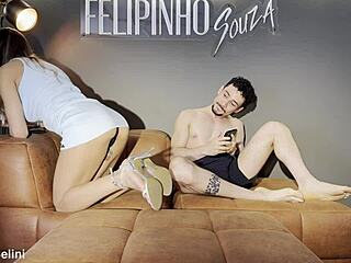 N�o Aguentei E Gozei Gostoso Com O Meu Primo Antes Da Minha Tia Chegar Blonde Young Latina