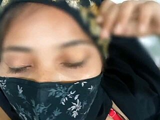 Arab beauty gets intense doggy style pounding from her boyfriend