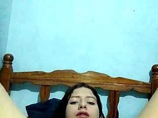 Hey, would you dare to join me and help with this solo masturbation session?