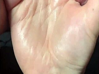 Squirting whilst tied up and more intense moments 😈