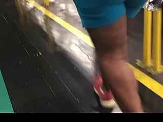 Ebony Woman with Thick Booty Strolling in Spandex Captured Candidly