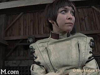 Oh man, demeaning this manacled cutie with hardcore domination and sloppy sucking 😈🔥