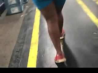 Ebony Woman with Thick Booty Strolling in Spandex Captured Candidly