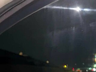 Seduziu o uber durante a live e ainda convenceu a deixar o marido filmar 😈