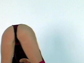 Anna ocean hot gymnast brunette with small tits stretching pussy in flexible athletic poses