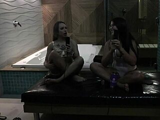 Casa Pichada Como Puta Fez Suruba Gostosa com Desistência de Gravação e Sexo Anal - Bianca Demarchi Sheer Red