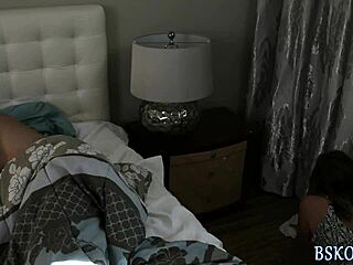 Brunette babe Alexis Adams gives blowjob in high definition