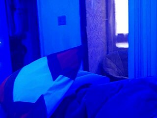 Blacklight ignites intense footjob fetish with toes and feet domination