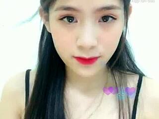 i feel so excited watching em hotgirl việt livestream on uplive
