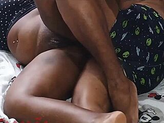 Preta safada huge ass homemade anal licking moaning brunette lingerie