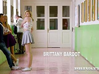 uh, private.com ladies... lesbian threesome restroom masturbation got wild?