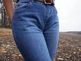 Milf Teasing Big Cameltoe In Tight Blue Jeans Outdoors