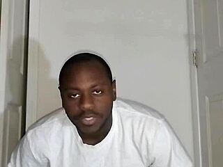 Relaxing with banana stretches and thankful holiday food vibes