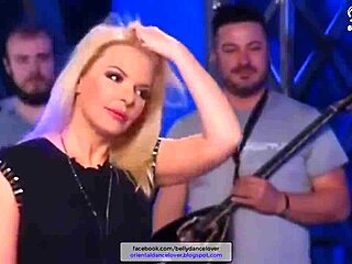 mallu aunty shakes big boobs in wild sex dance