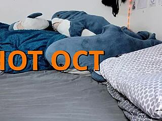 kisunyoctober day 7 heats up with anal fingering play