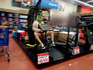 Latina lifts skirt sans panties supermarket tease