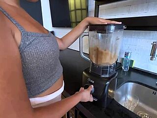 Safada Shows Off Shaved Pussy Hosting Boyfriend's Friends Visit