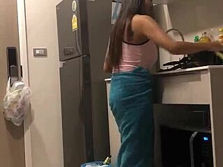 Big Boobs Thailand Asian Milf Tease