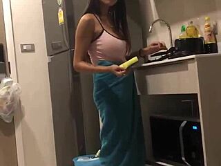 Big Boobs Thailand Asian Milf Tease