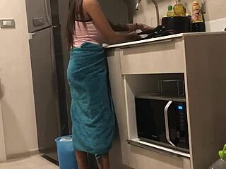 Big Boobs Thailand Asian Milf Tease