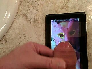 tribute cumshot for masked nympho2225... oh god, so hot