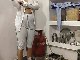 uh quick kitchen fuck... girlfriend bent over doggystyle cowgirl rough