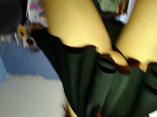 Hey check out this hot upskirt babe in a short skirt